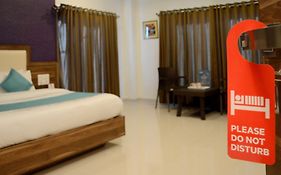 Oyo 3422 Hotel Golden Berry